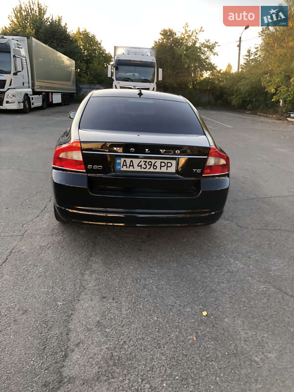Седан Volvo S80 2012 в Киеве