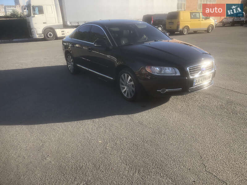 Седан Volvo S80 2012 в Киеве