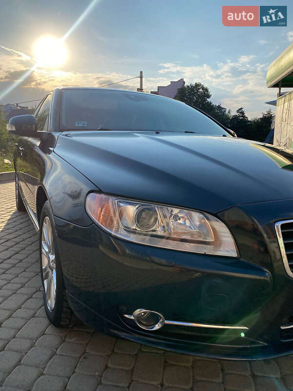 Седан Volvo S80 2011 в Ивано-Франковске