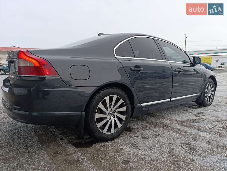 Седан Volvo S80 2012 в Тульчині