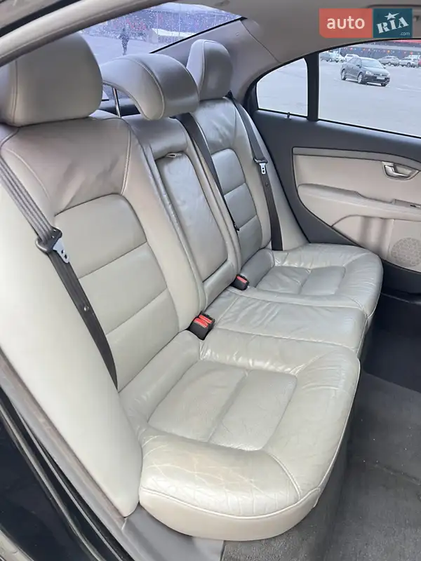 Седан Volvo S80 2010 в 