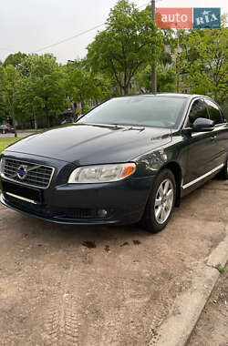 Седан Volvo S80 2012 в 