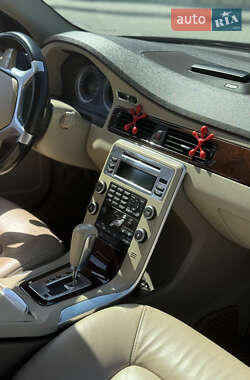 Седан Volvo S80 2010 в 