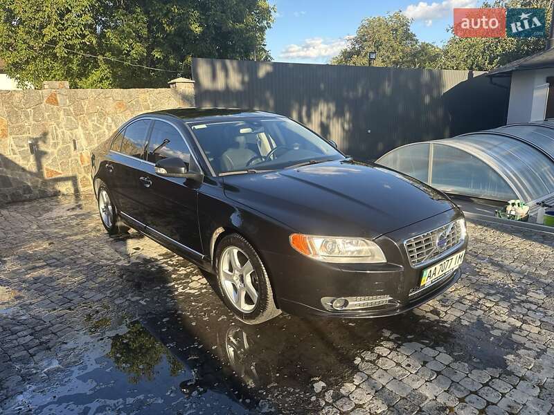 Седан Volvo S80 2010 в Киеве