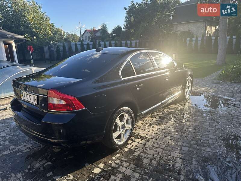 Седан Volvo S80 2010 в Киеве