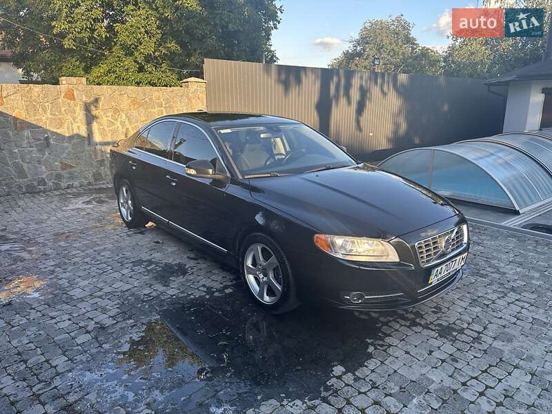 Седан Volvo S80 2010 в Киеве