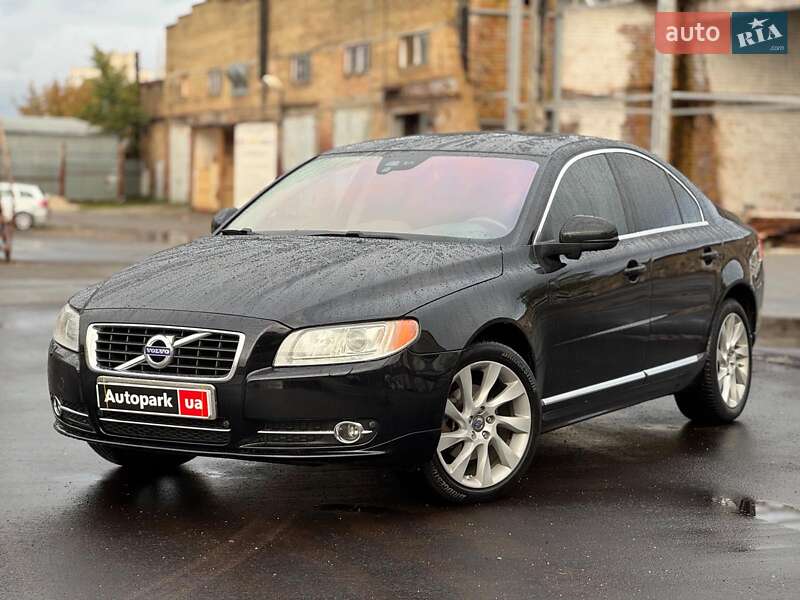 Volvo S80 2011