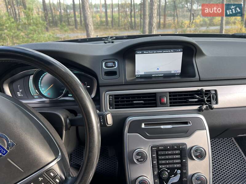 Седан Volvo S80 2014 в Сарнах