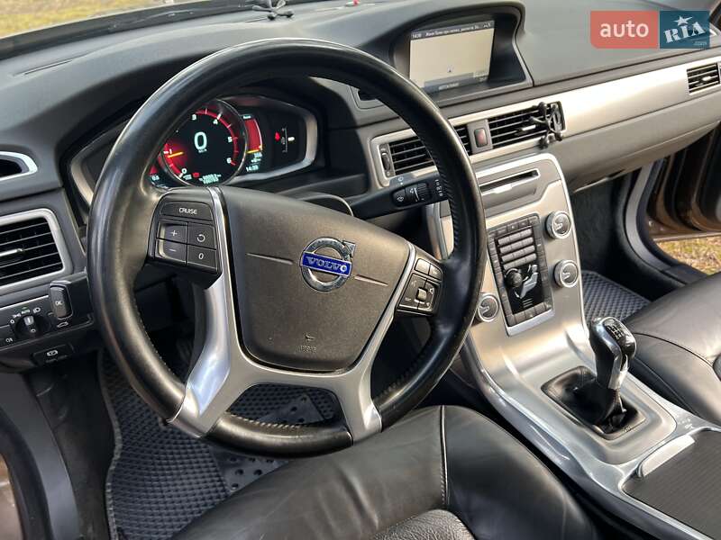 Седан Volvo S80 2014 в Сарнах