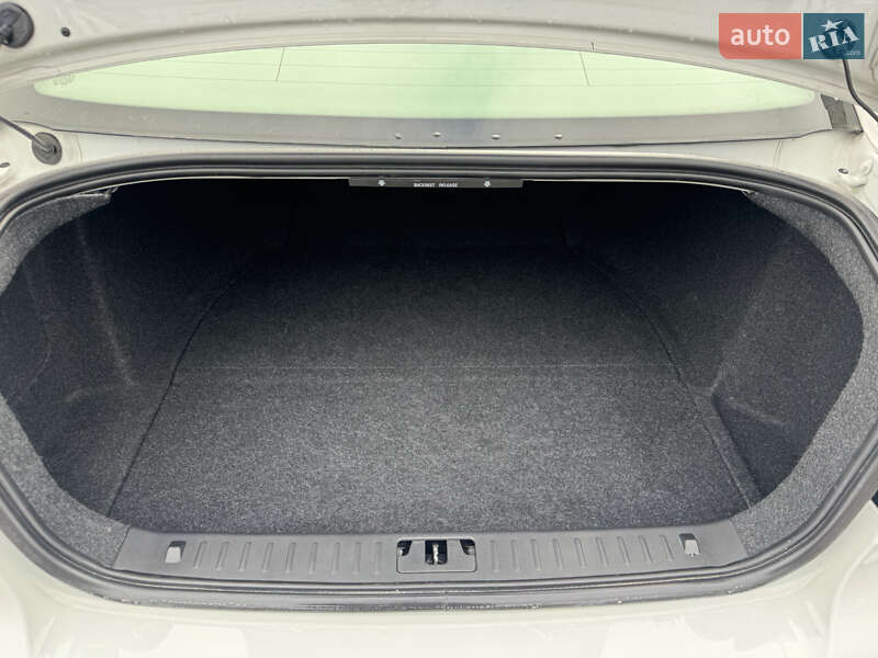 Седан Volvo S80 2015 в Львове