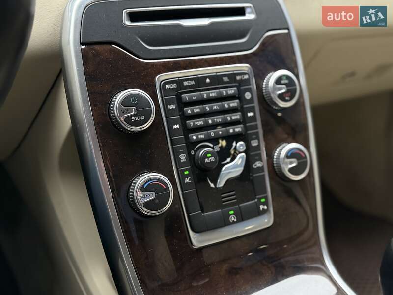 Седан Volvo S80 2014 в Киеве