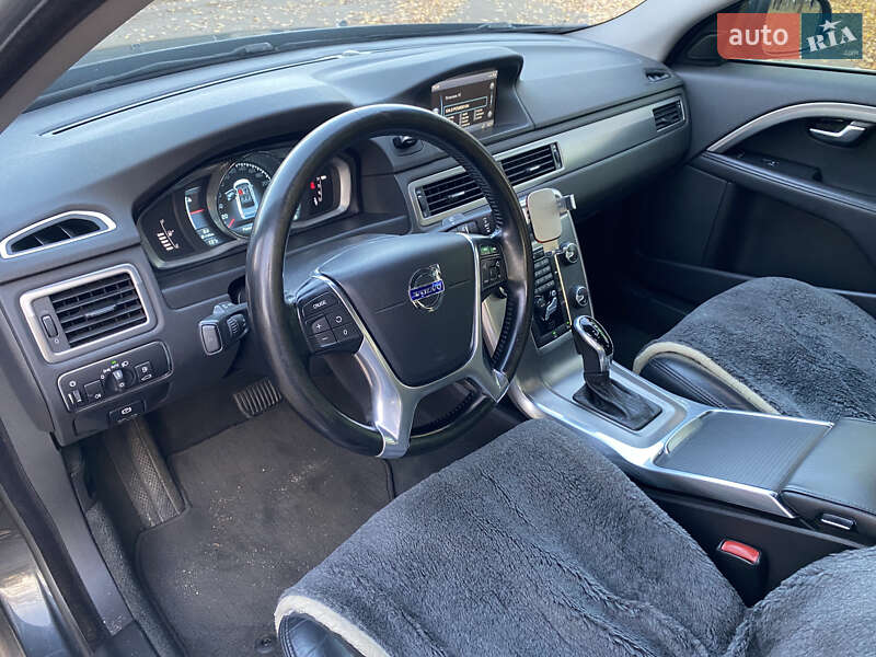 Седан Volvo S80 2013 в Киеве