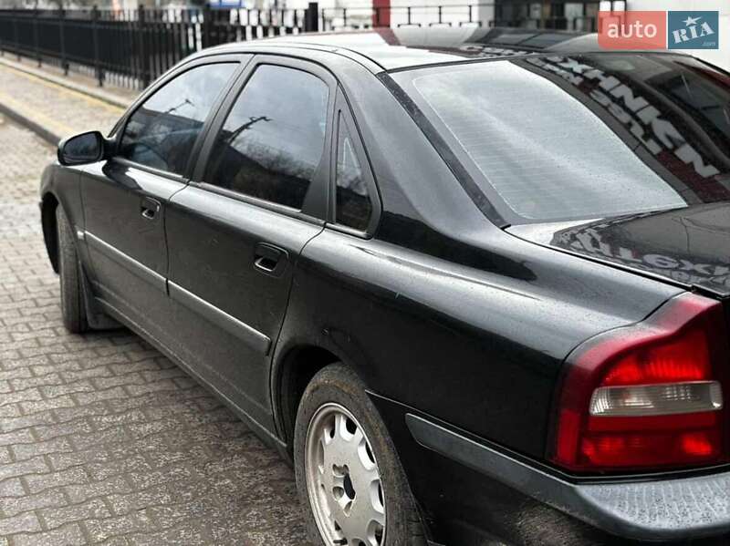 Седан Volvo S80 2000 в Татарбунарах