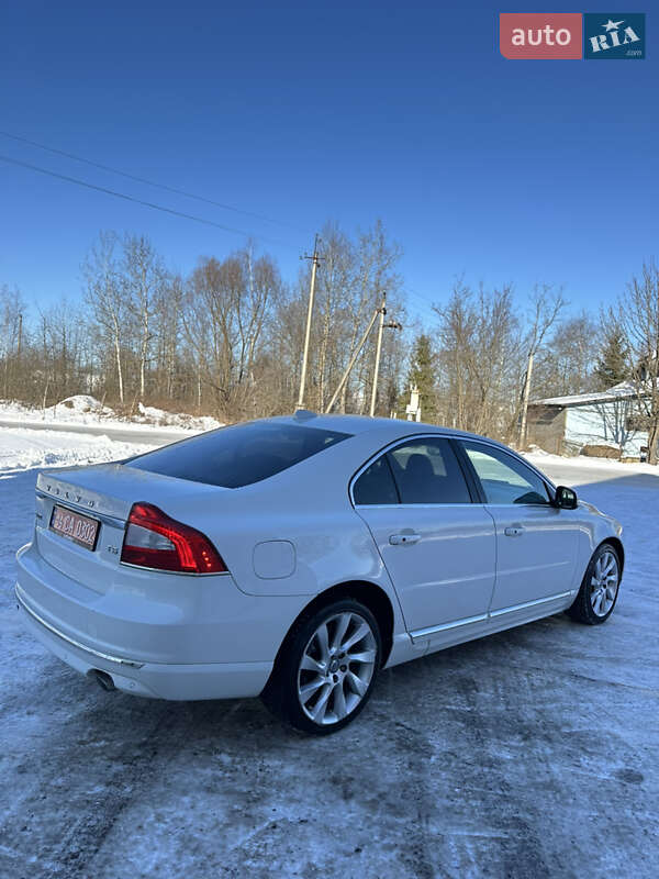 Седан Volvo S80 2015 в Рожнятове