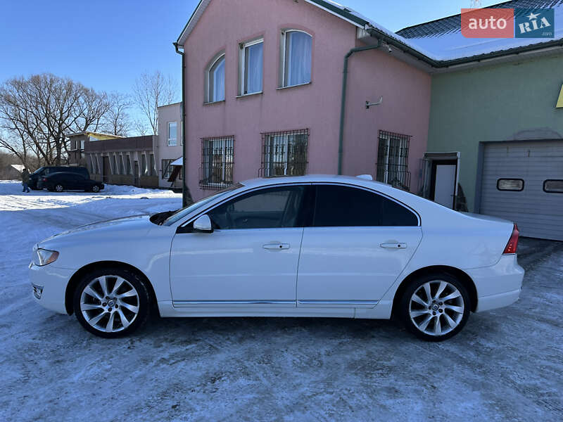 Седан Volvo S80 2015 в Рожнятове