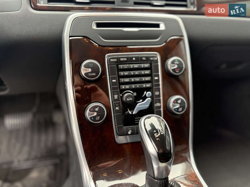 Седан Volvo S80 2014 в Киеве