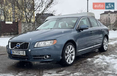 Седан Volvo S80 2012 в Ровно