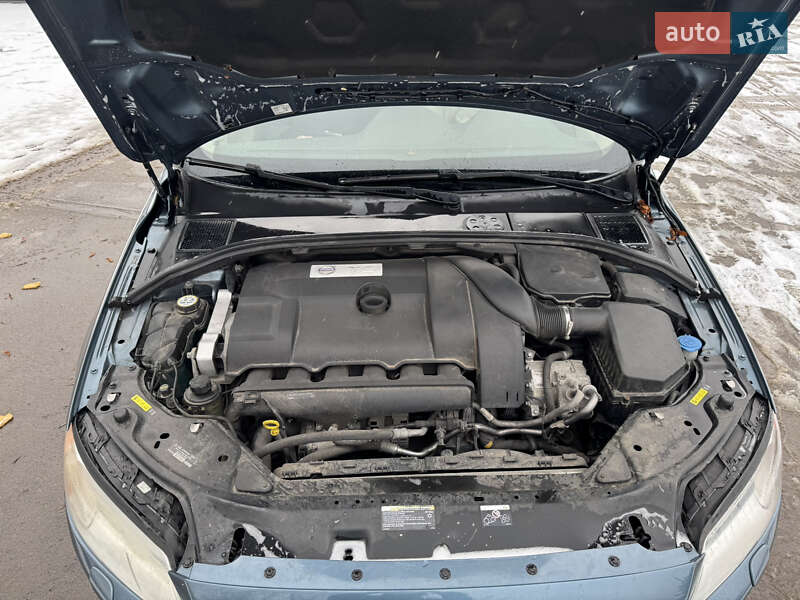 Седан Volvo S80 2012 в Ровно