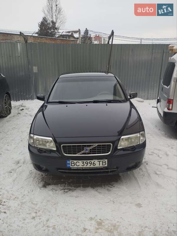 Volvo S80 2004