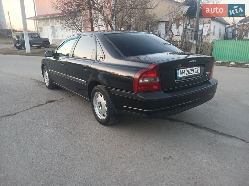 Седан Volvo S80 2003 в Браиловом