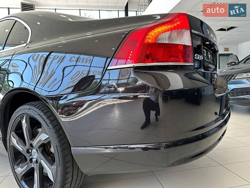 Седан Volvo S80 2012 в Виннице