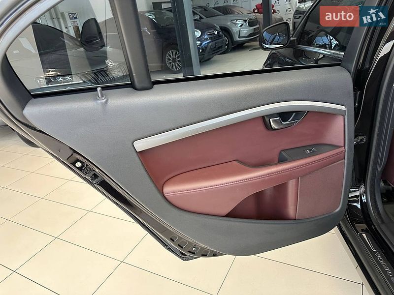 Седан Volvo S80 2012 в Виннице