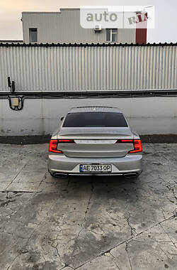 Седан Volvo S90 2017 в Киеве