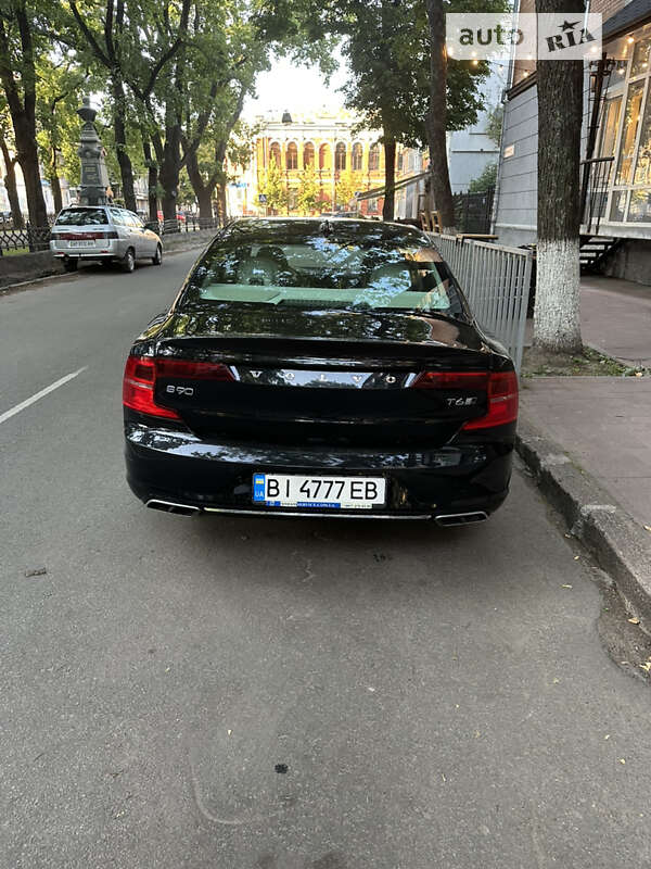Седан Volvo S90 2017 в Полтаве