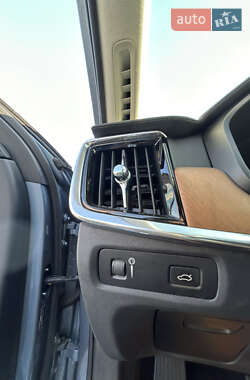 Седан Volvo S90 2016 в Киеве