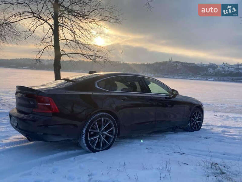 Volvo S90 2017