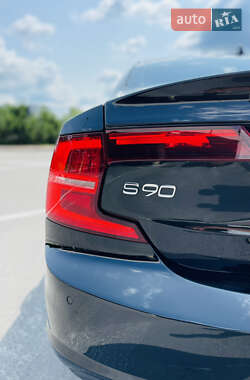 Седан Volvo S90 2017 в Киеве