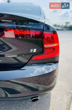 Седан Volvo S90 2017 в Киеве