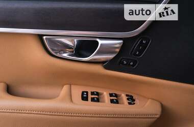 Седан Volvo S90 2016 в 
