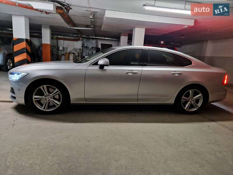 Volvo S90 2017