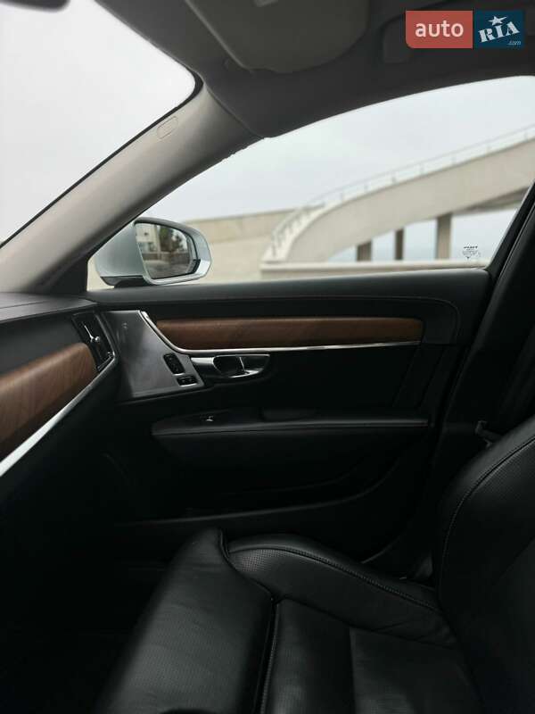 Седан Volvo S90 2017 в Одессе