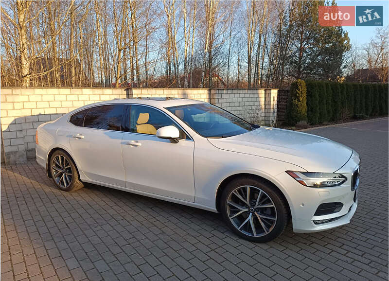 Седан Volvo S90 2017 в Львове