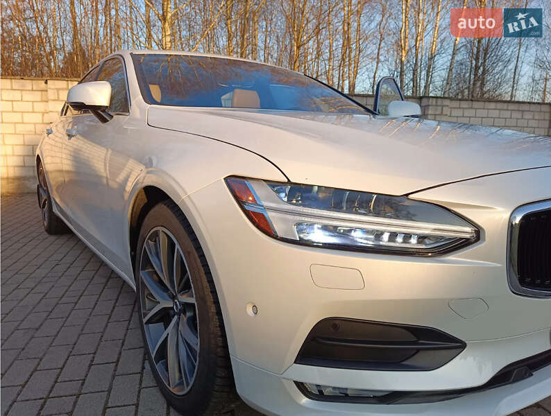 Седан Volvo S90 2017 в Львове
