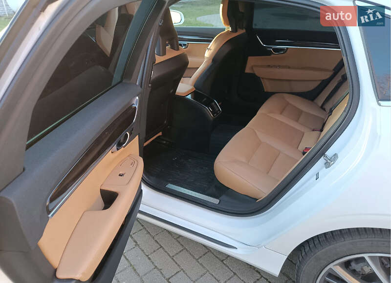 Седан Volvo S90 2017 в Львове
