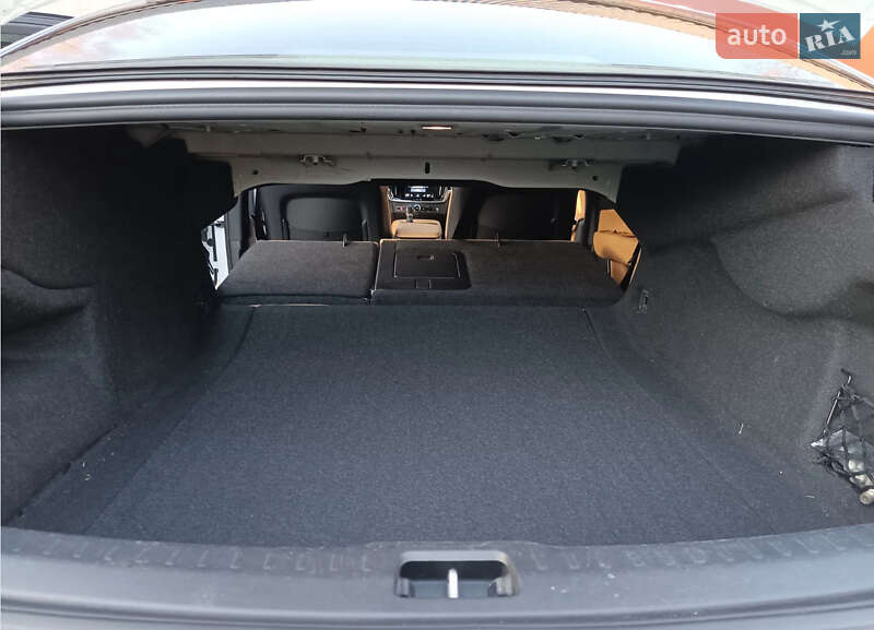 Седан Volvo S90 2017 в Львове