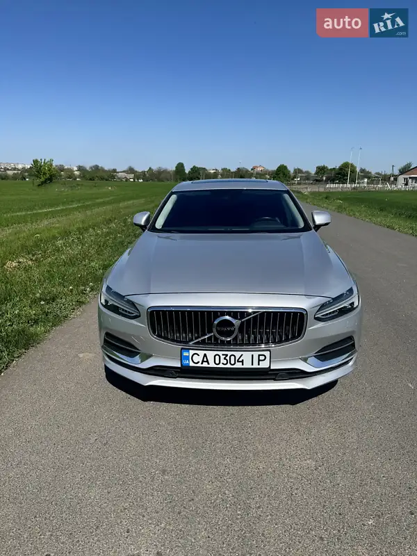 Volvo S90