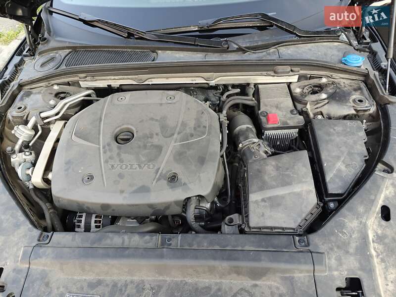 Седан Volvo S90 2016 в Киеве