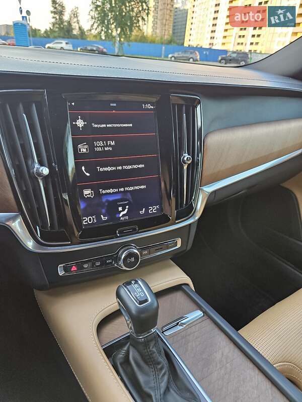 Седан Volvo S90 2016 в Киеве