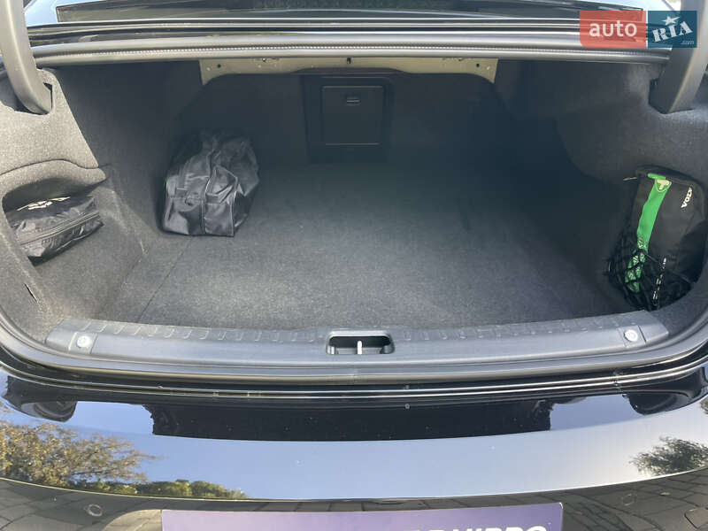 Седан Volvo S90 2020 в Днепре