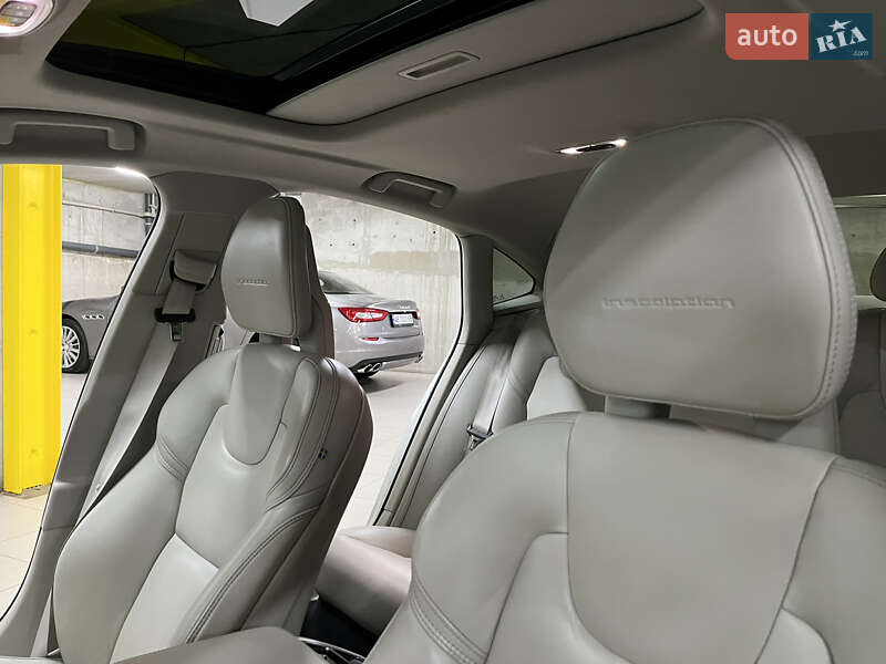 Седан Volvo S90 2016 в Дніпрі