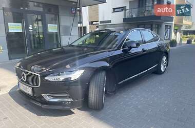 Седан Volvo S90 2020 в Бучі