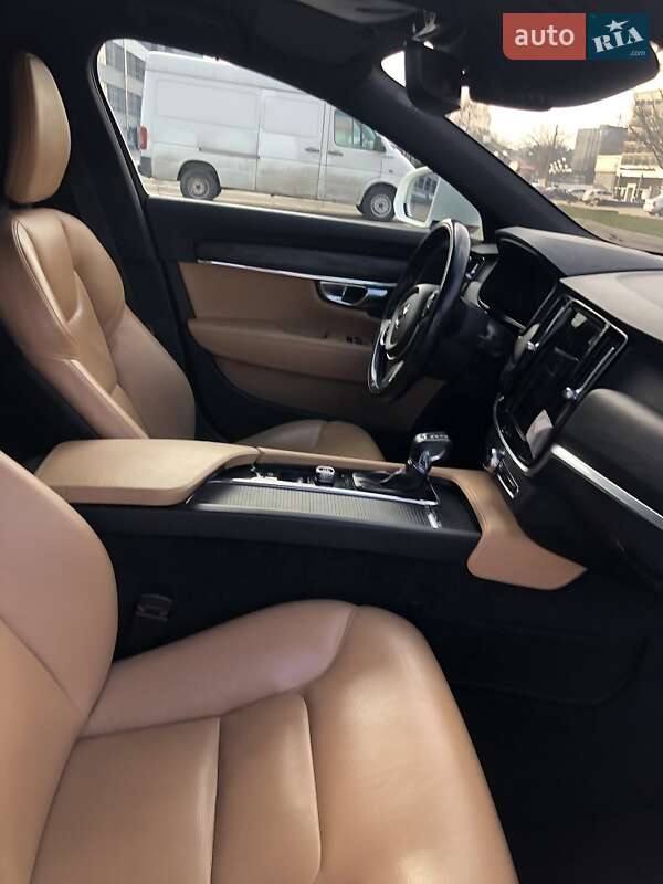 Седан Volvo S90 2017 в Киеве
