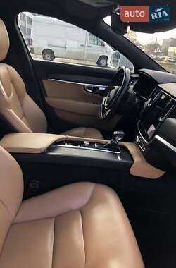 Седан Volvo S90 2017 в 