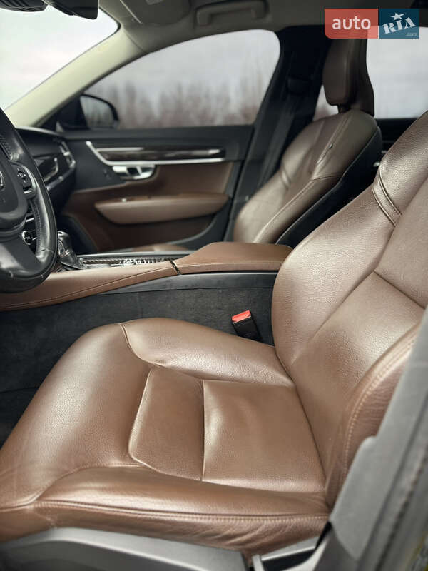 Седан Volvo S90 2018 в Киеве фото 27 Седан Volvo S90 2018 в Киеве