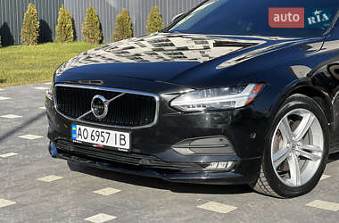 Седан Volvo S90 2017 в Ужгороді