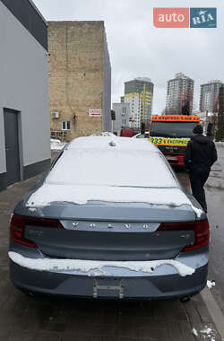 Седан Volvo S90 2018 в 